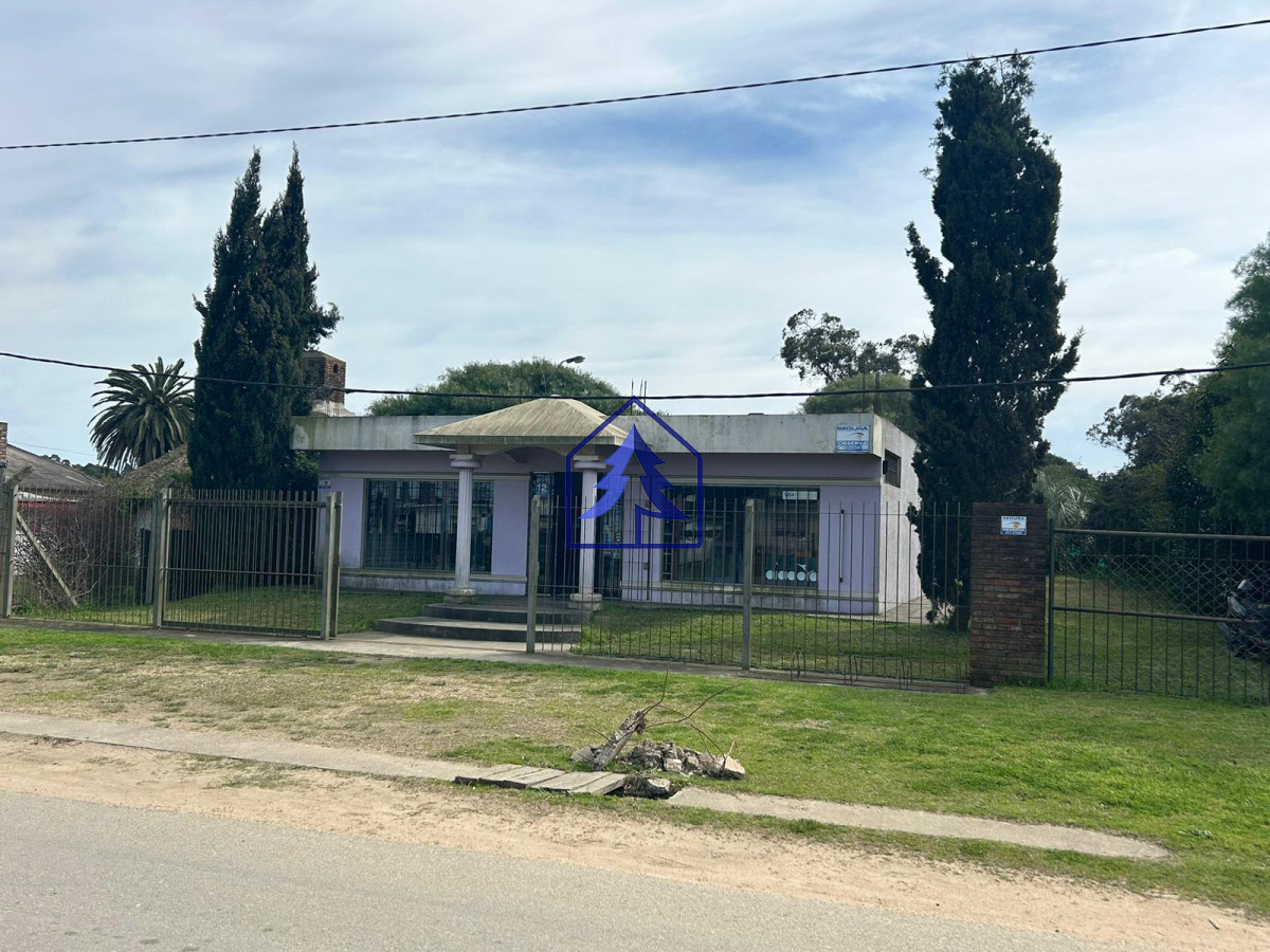 Local Comercial ID.24 - EXCELENTE LOCAL COMERCIAL EN ZONA DE CRECIMIENTO CONSTANTE