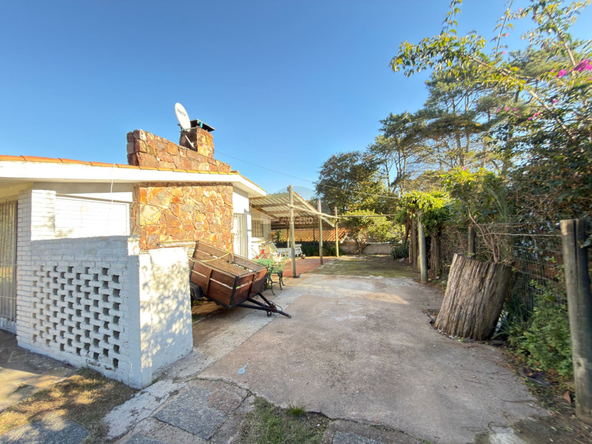 Casa ID.6579 - CASA EN VENTA EN ROOSEVELT 3 DORMITORIOS