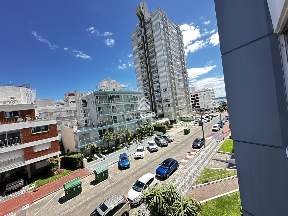 Apartamento ID.5664 - Venta apartamento 1 dormitorio torre van gogh 