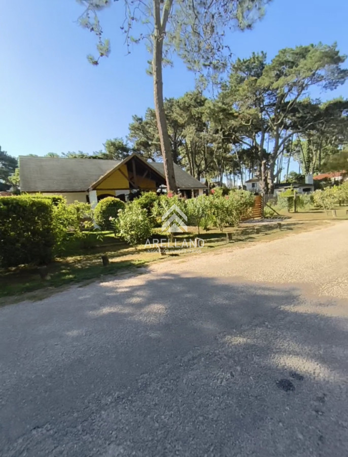 Casa ID.6121 - Venta casa 3 dormitorios 