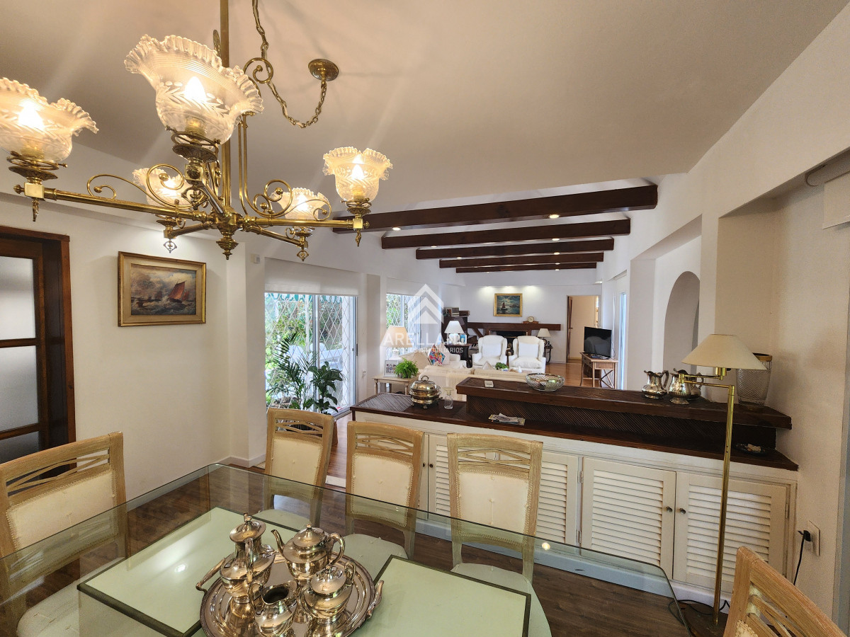 Casa ID.5453 - Venta casa 4 dormitorios 