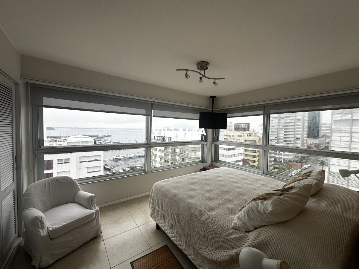 Apartamento ID.3636 - FRENTE AL PUERTO PUNTA DEL ESTE 