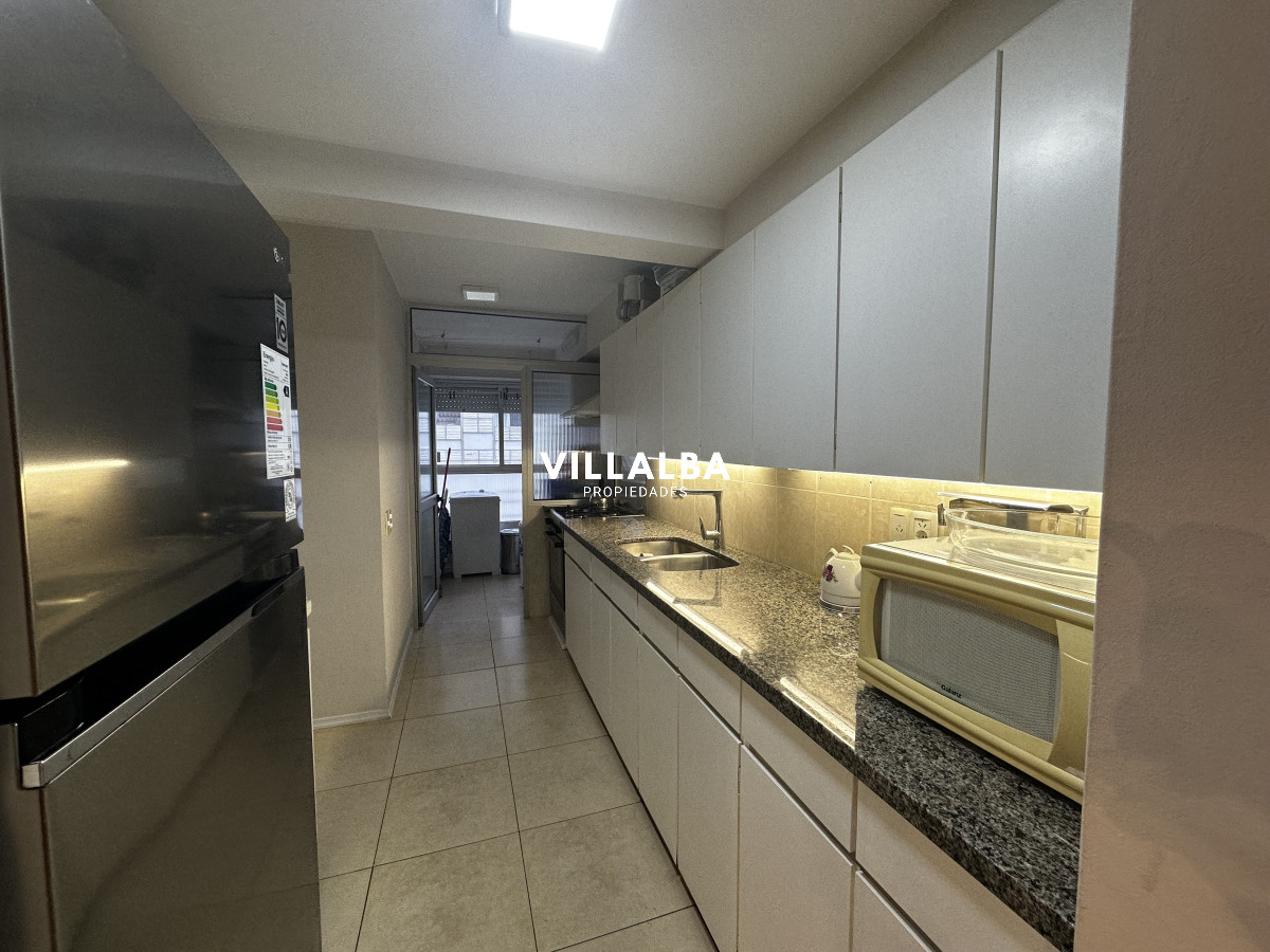 Apartamento ID.3636 - FRENTE AL PUERTO PUNTA DEL ESTE 