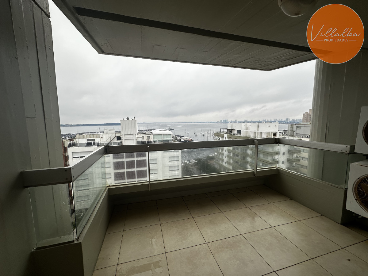 Apartamento ID.3636 - FRENTE AL PUERTO PUNTA DEL ESTE 