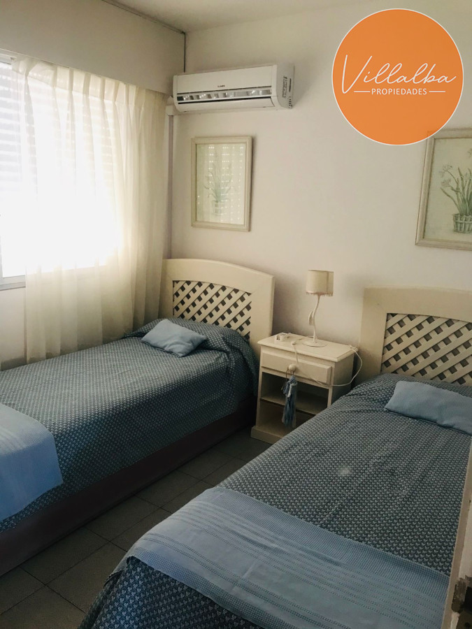 Apartamento ID.3576 - Penisnula  3 dorm.  oportunidad!!