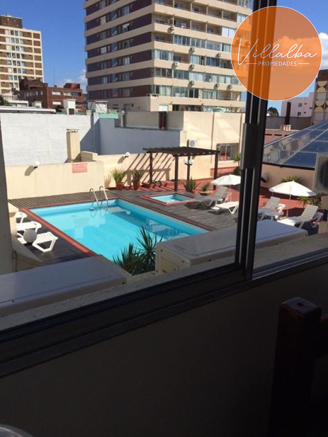 Apartamento ID.3576 - Penisnula  3 dorm.  oportunidad!!