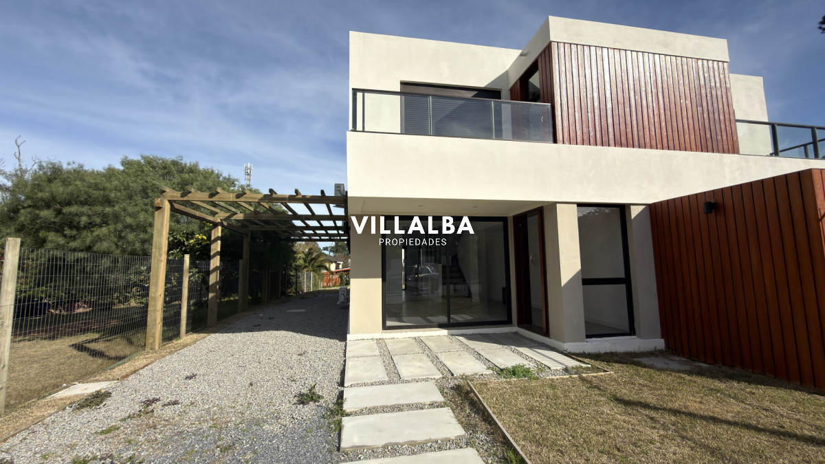 Casa en parada 32 mansa a estrenar