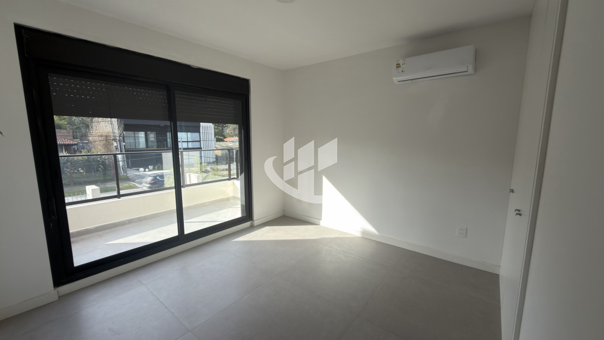 Casa ID.2808 - Casa en parada 32 mansa a estrenar 