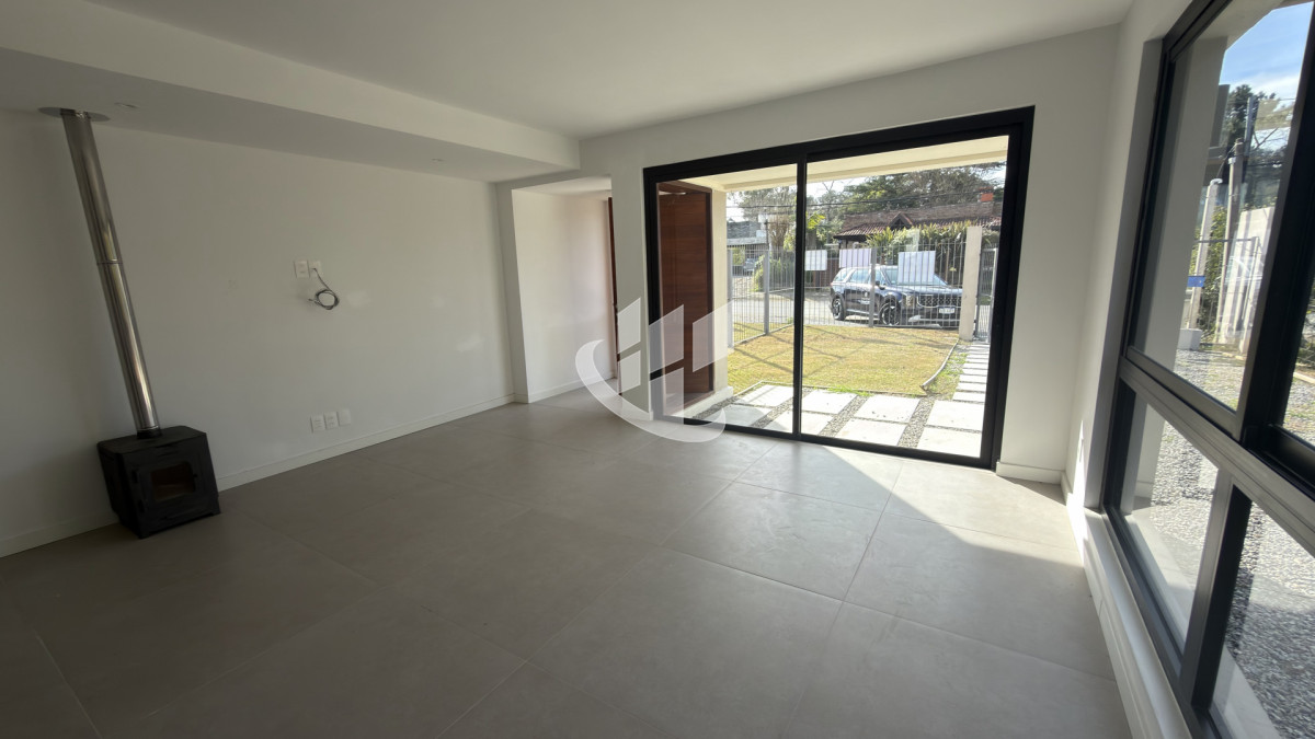 Casa ID.2808 - Casa en parada 32 mansa a estrenar 