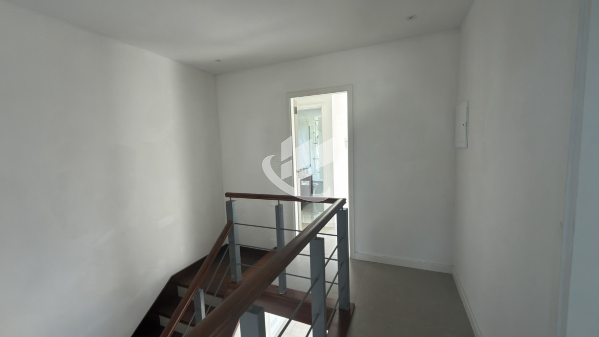 Casa ID.2808 - Casa en parada 32 mansa a estrenar 