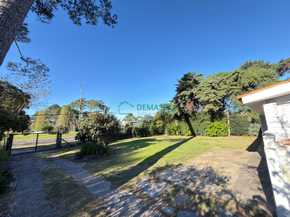 Casa ID.1496 - Unica en esta zona parada 8 Roosevelt 