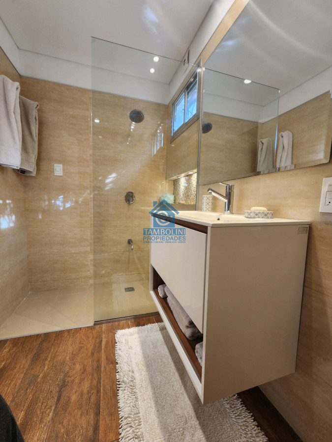 Casa ID.1038 - casa en barrio cantegril, un lugar para vivir y soñar 