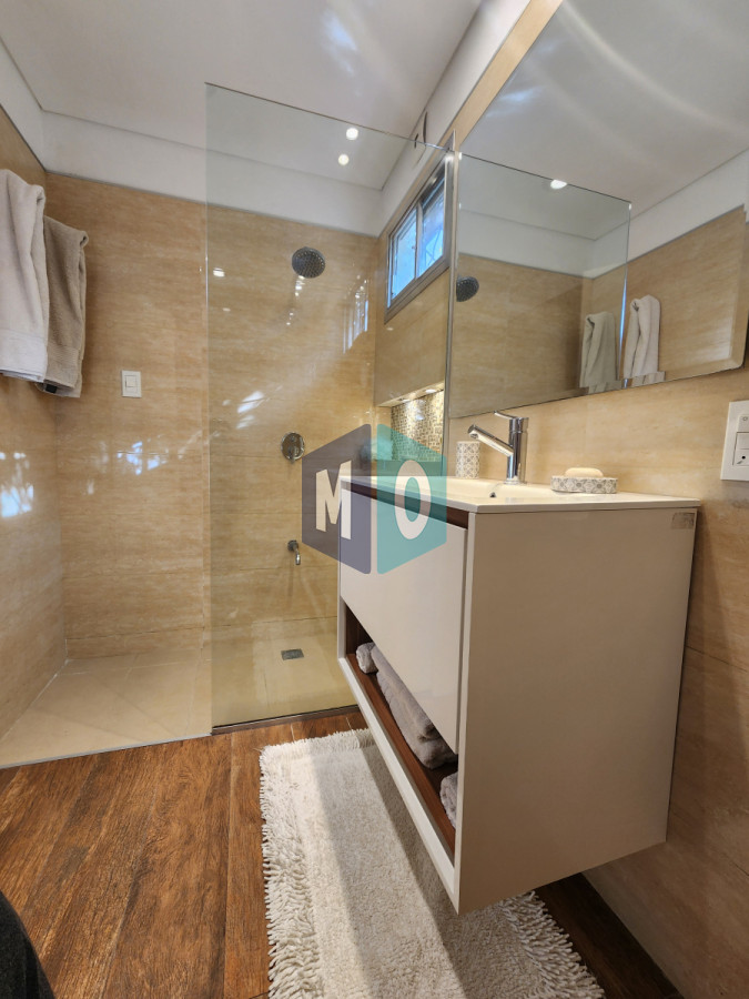 Casa ID.1067 - casa en barrio cantegril, un lugar para vivir y soñar 