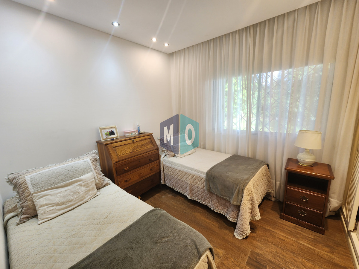 Casa ID.1067 - casa en barrio cantegril, un lugar para vivir y soñar 