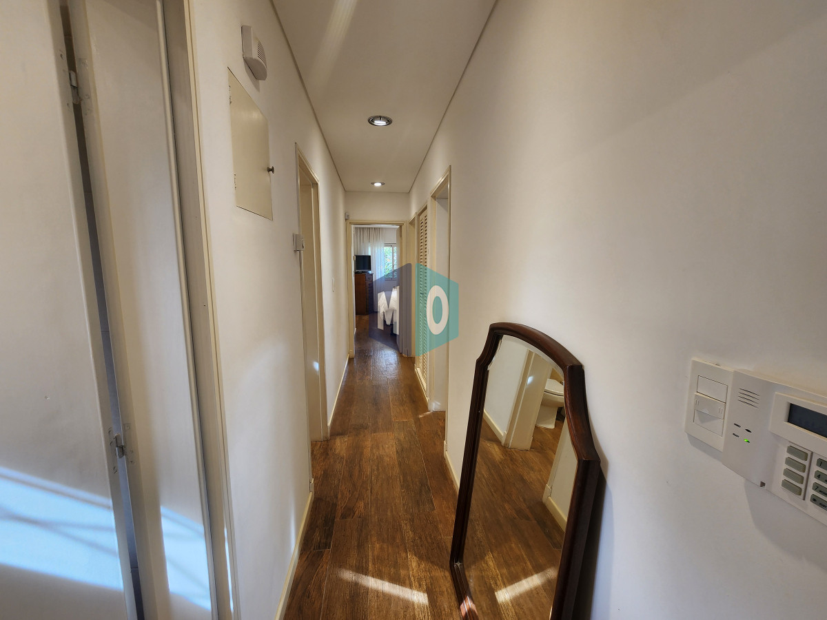 Casa ID.1067 - casa en barrio cantegril, un lugar para vivir y soñar 