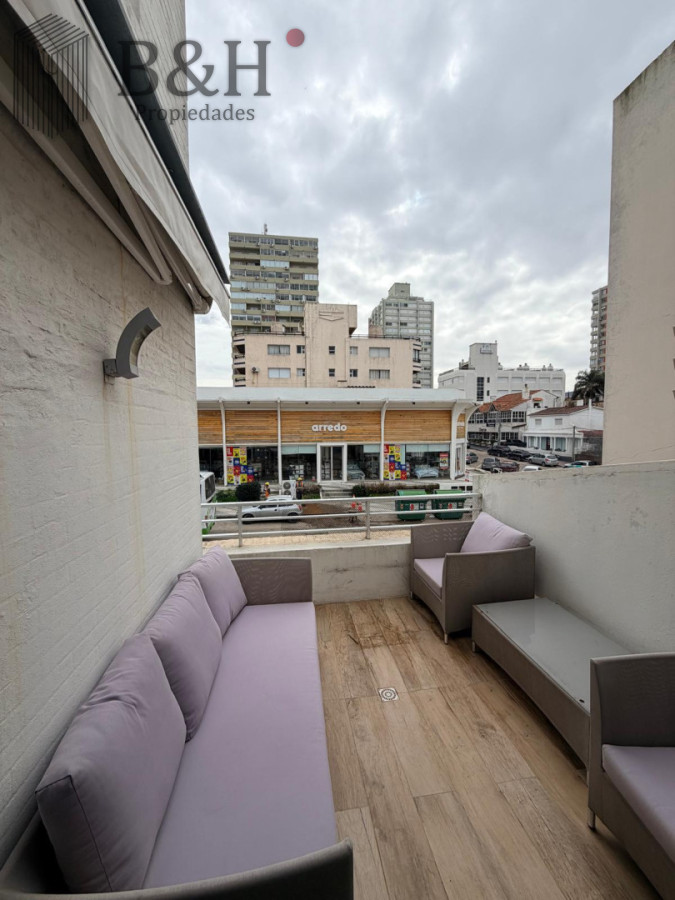 Apartamento ID.7906 - Apartamento tipo casa en plena pensula 