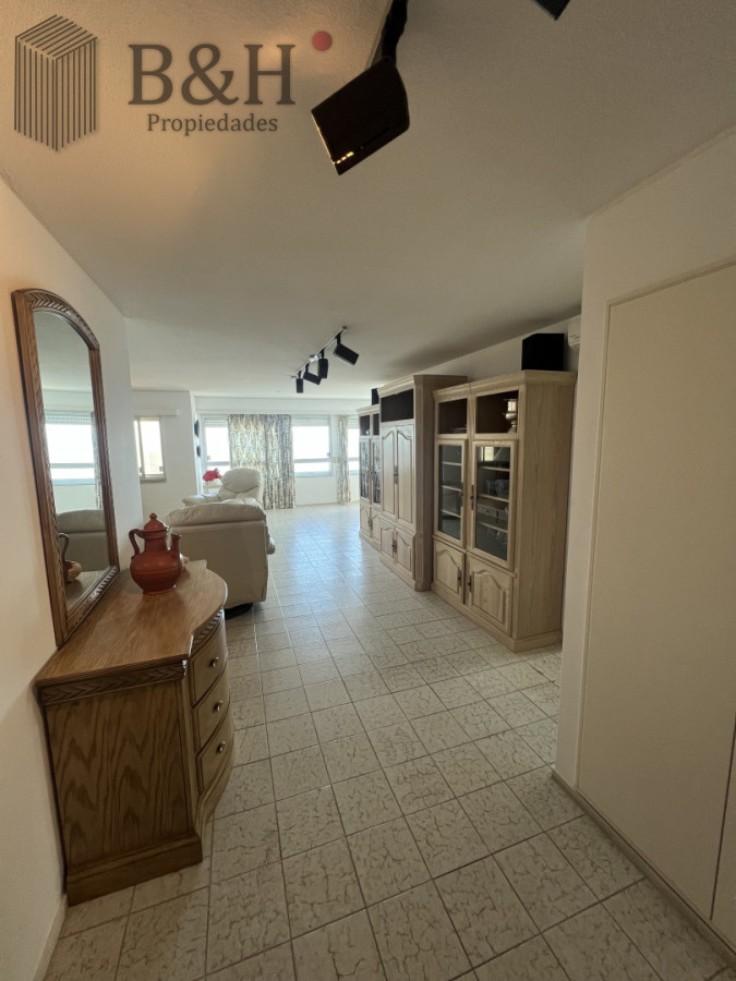 Apartamento ID.7936 - Venta en piso alto PENINSULA
