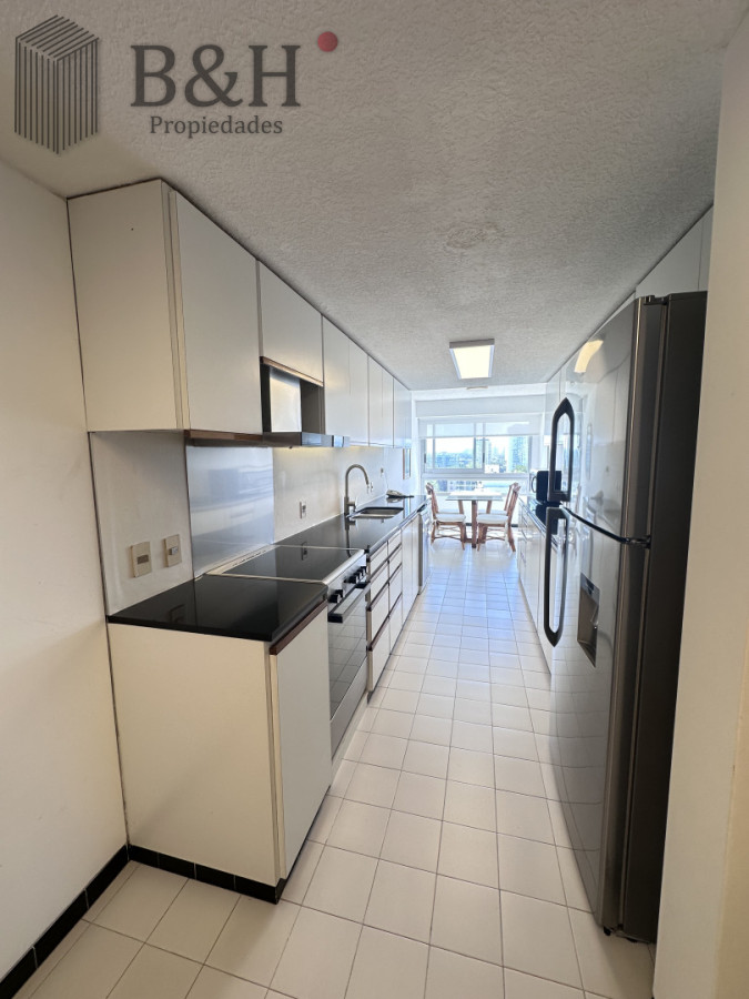Apartamento ID.6586 - Venta Tiburon II vista excelente
