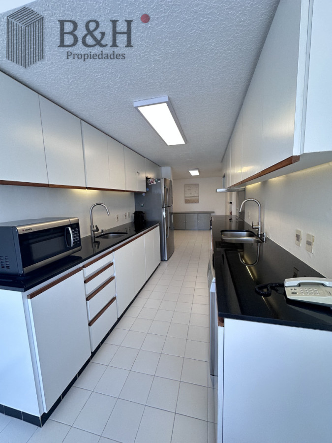 Apartamento ID.6586 - Venta Tiburon II vista excelente