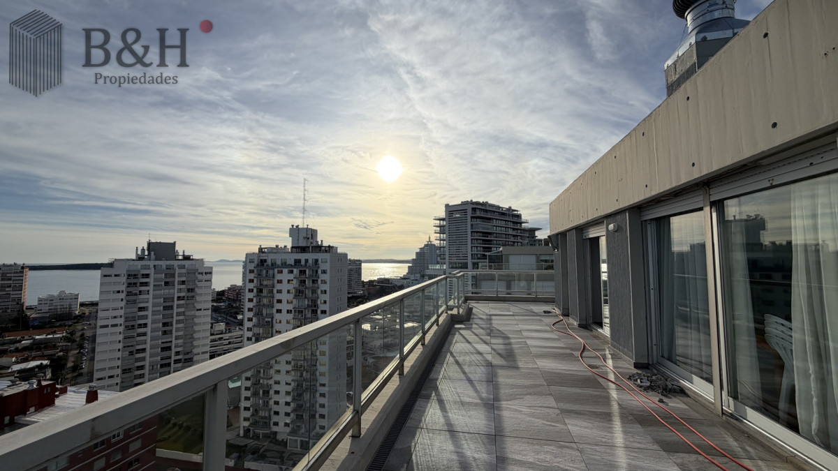 Apartamento ID.7899 - PLAYA BRAVA PENT HOUSE