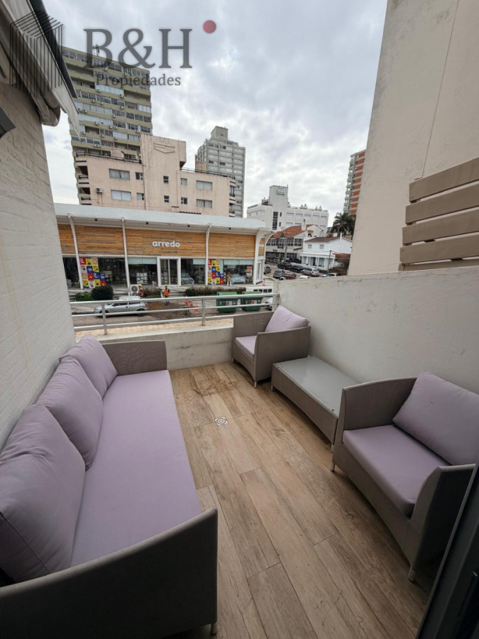 Apartamento ID.7906 - Apartamento tipo casa en plena pensula 
