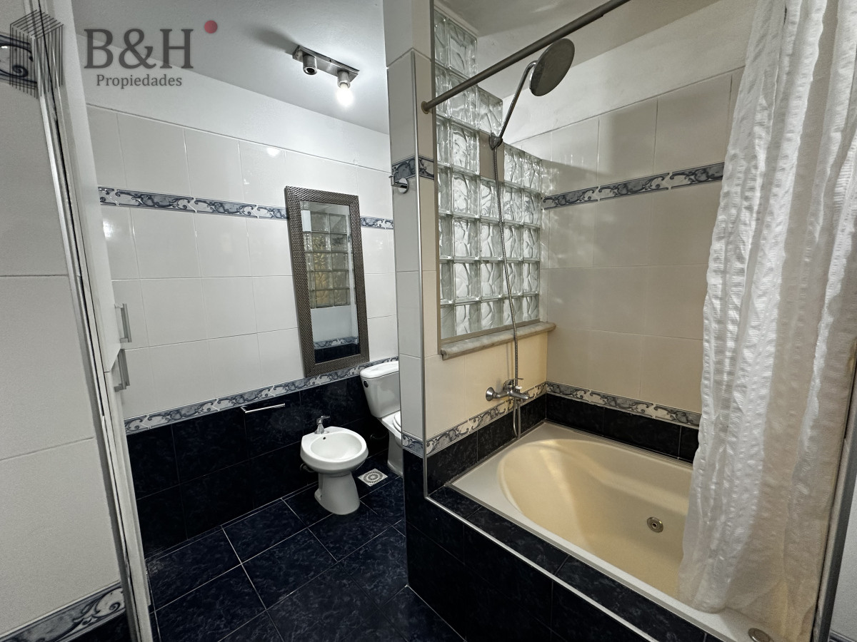Casa ID.5315 - Alquiler Anual – Casa en Barrio Cantegril