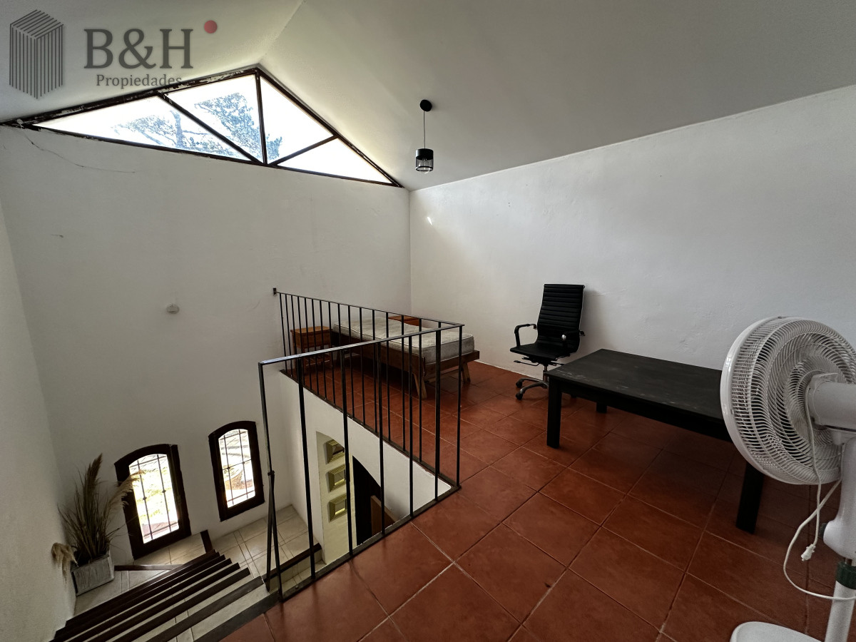 Casa ID.5315 - Alquiler Anual – Casa en Barrio Cantegril