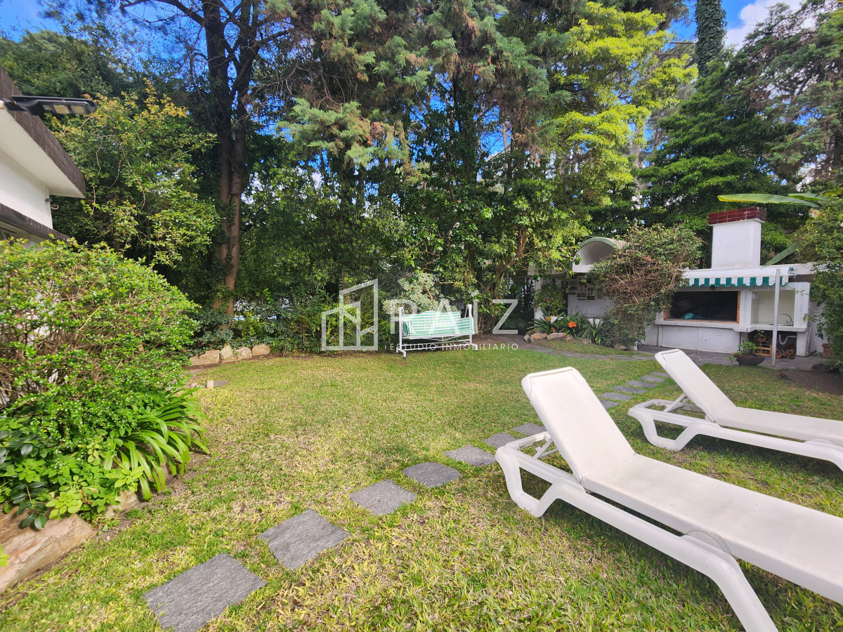 Casa ID.11917 - VENTA CASA 4 DORMITORIOS BARRIO CANTEGRIL