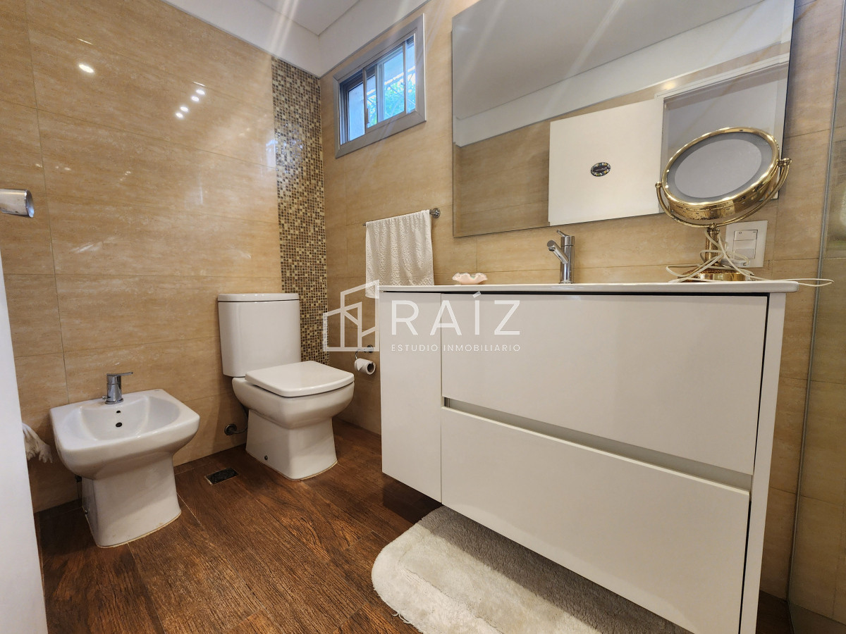 Casa ID.11917 - VENTA CASA 4 DORMITORIOS BARRIO CANTEGRIL