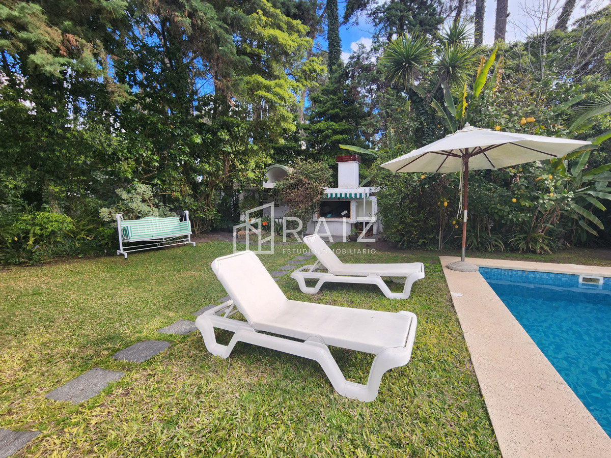 Casa ID.11917 - VENTA CASA 4 DORMITORIOS BARRIO CANTEGRIL