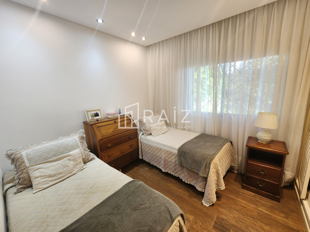 Casa ID.11917 - VENTA CASA 4 DORMITORIOS BARRIO CANTEGRIL