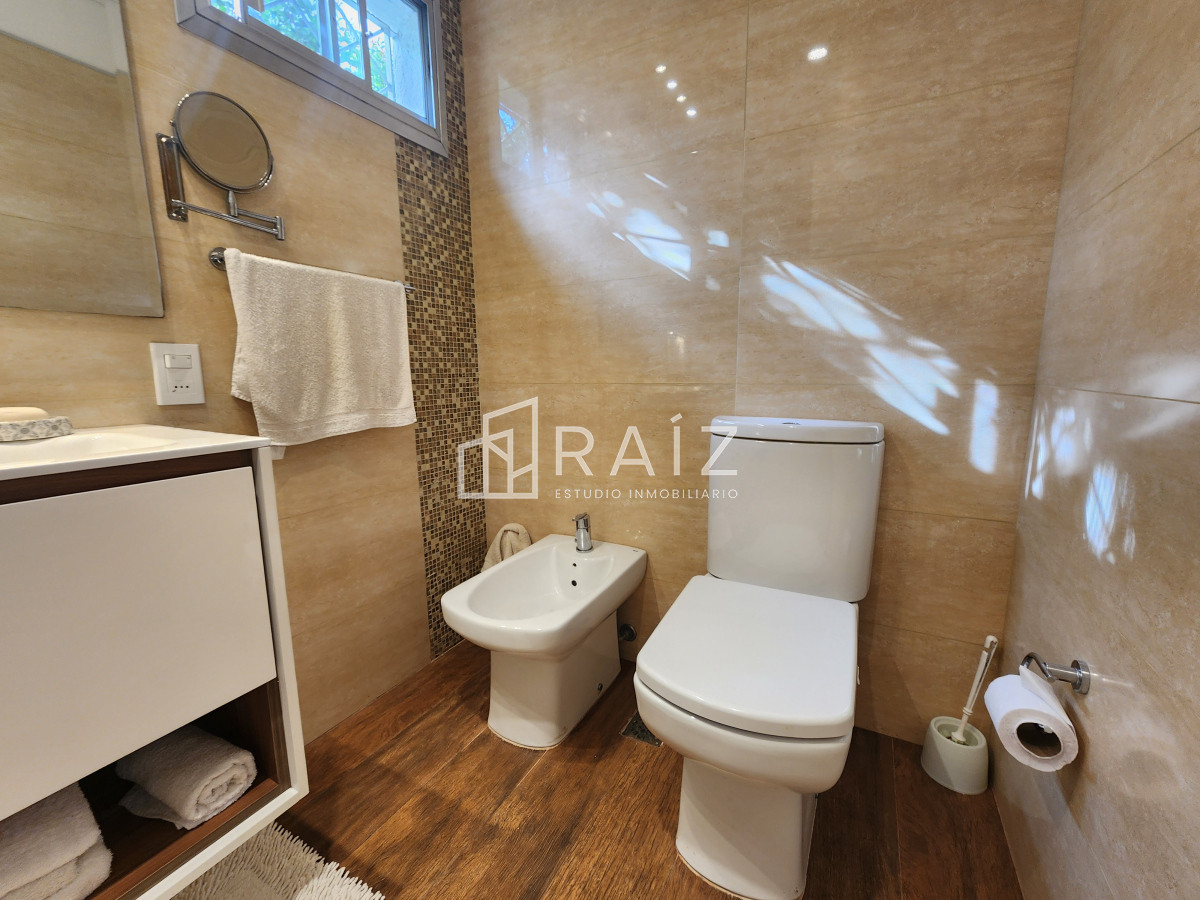 Casa ID.11917 - VENTA CASA 4 DORMITORIOS BARRIO CANTEGRIL