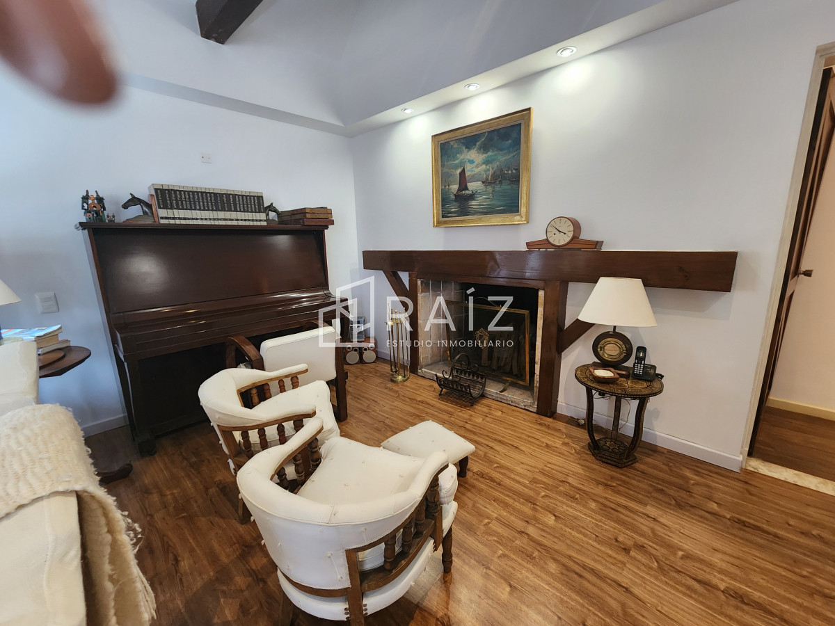 Casa ID.11917 - VENTA CASA 4 DORMITORIOS BARRIO CANTEGRIL