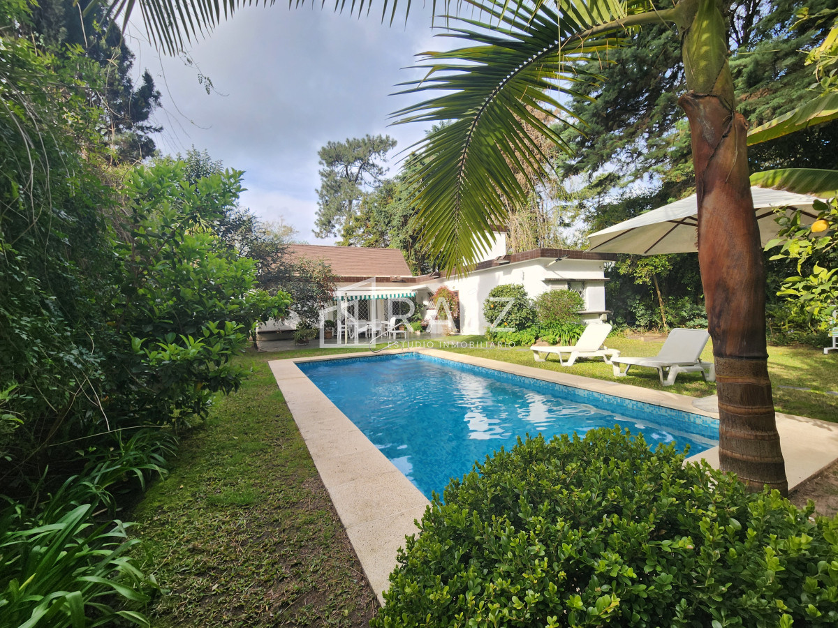 Casa ID.11917 - VENTA CASA 4 DORMITORIOS BARRIO CANTEGRIL