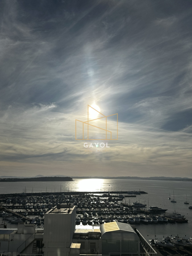 Apartamento ID.876 - Frente al puerto