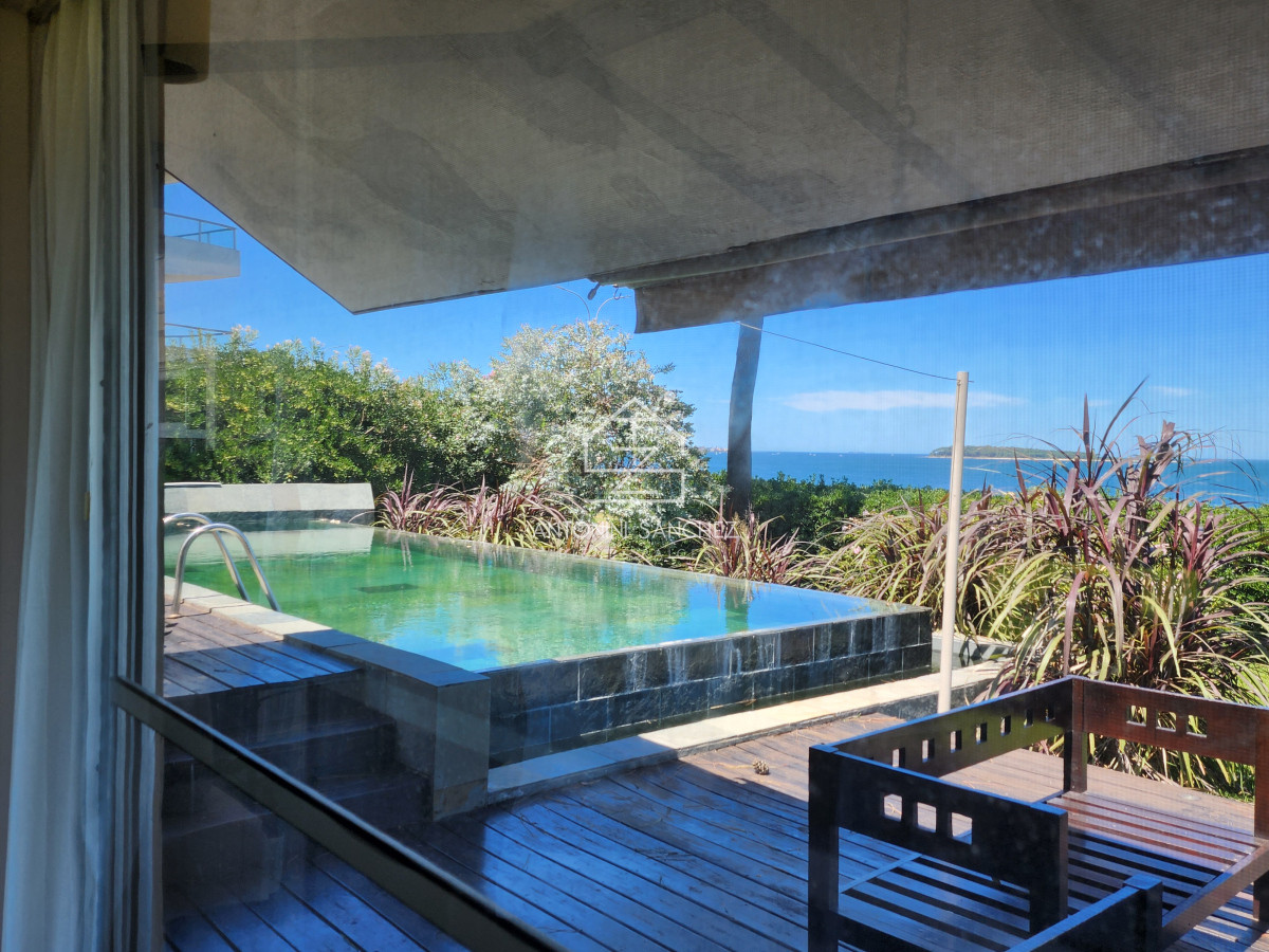 Casa ID.3156 - casa primera fila de la mansa parada 27