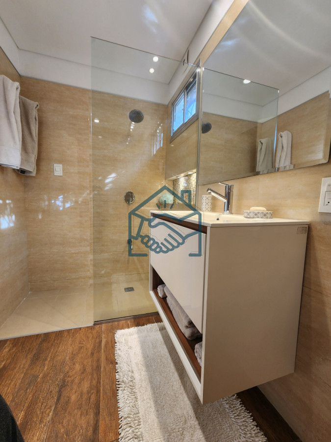 Casa ID.1469/casa-en-barrio-cantegril,-un-lugar-para-vivir-y-soñar- - casa en barrio cantegril, un lugar para vivir y soñar 