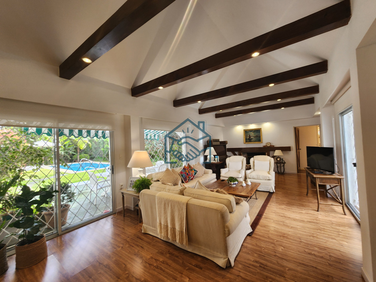 Casa ID.1469/casa-en-barrio-cantegril,-un-lugar-para-vivir-y-soñar- - casa en barrio cantegril, un lugar para vivir y soñar 