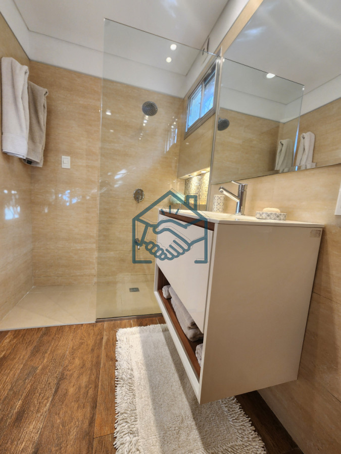 Casa ID.1469/casa-en-barrio-cantegril,-un-lugar-para-vivir-y-soñar- - casa en barrio cantegril, un lugar para vivir y soñar 