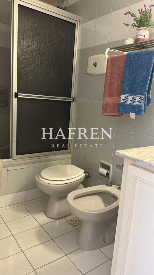 Apartamento ID.248 - Oportunidad! apartamento de 2 dorm, frente a El Emir 