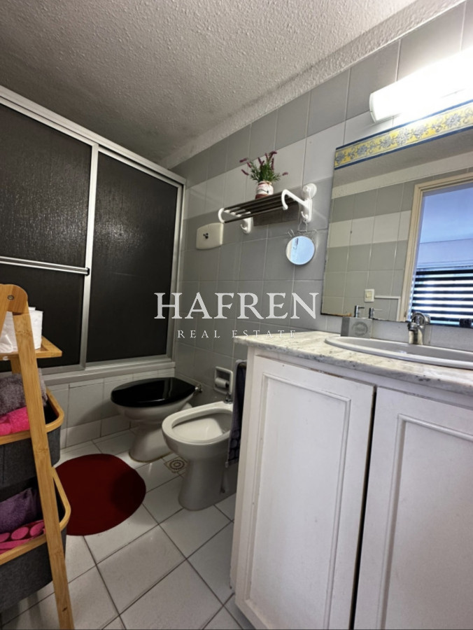 Apartamento ID.248 - Oportunidad! apartamento de 2 dorm, frente a El Emir 