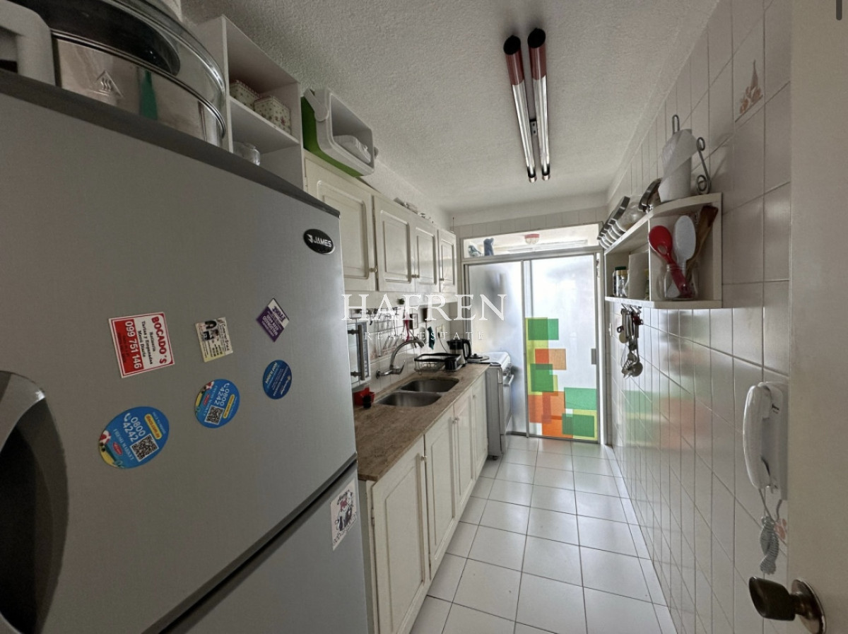 Apartamento ID.248 - Oportunidad! apartamento de 2 dorm, frente a El Emir 