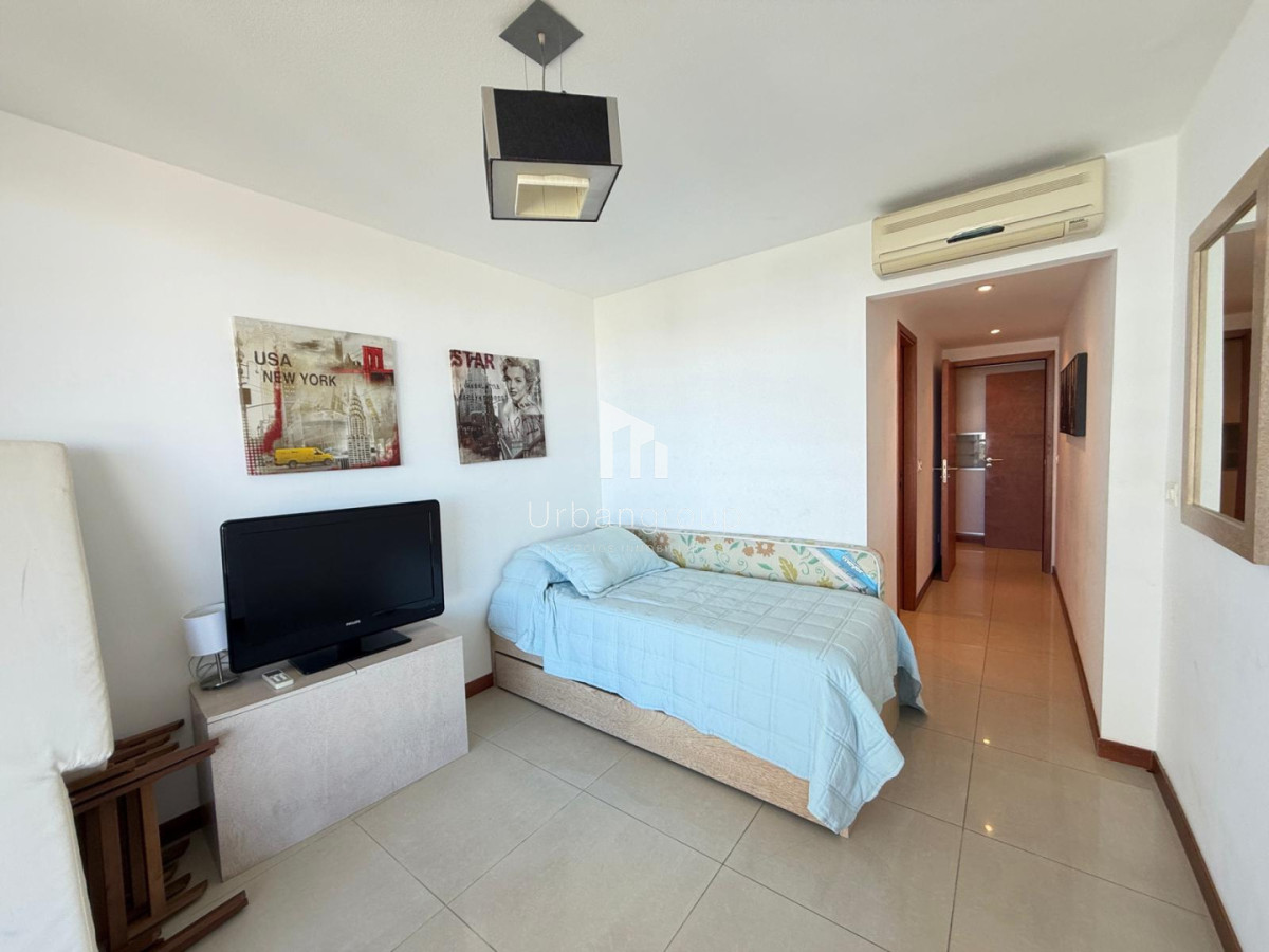 Apartamento ID.83 - Venta Apartamento 2 Dormitorios en Av. Roosvelt