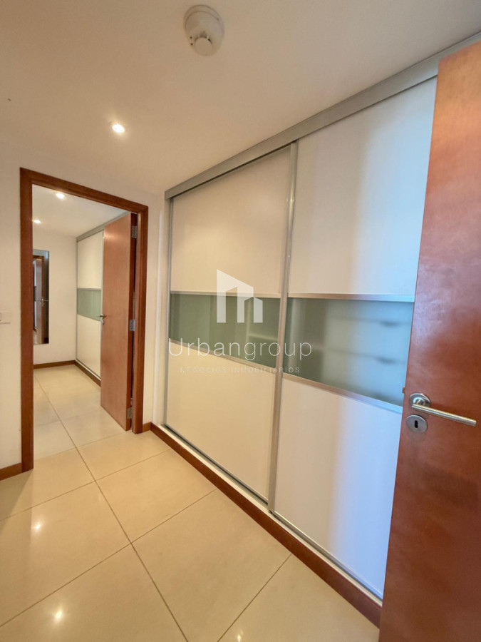 Apartamento ID.83 - Venta Apartamento 2 Dormitorios en Av. Roosvelt