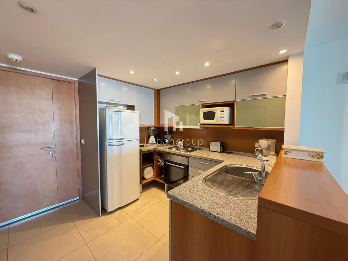 Apartamento ID.83 - Venta Apartamento 2 Dormitorios en Av. Roosvelt