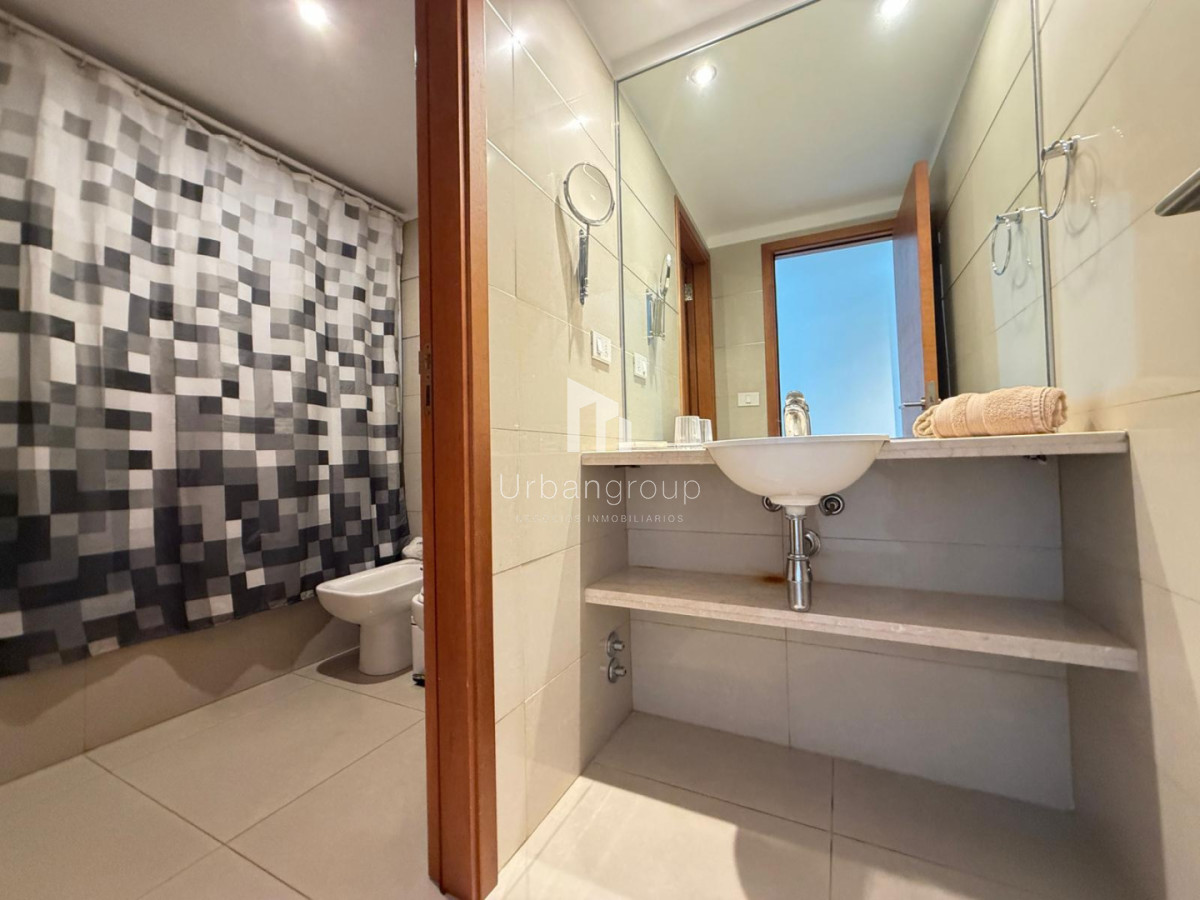 Apartamento ID.83 - Venta Apartamento 2 Dormitorios en Av. Roosvelt