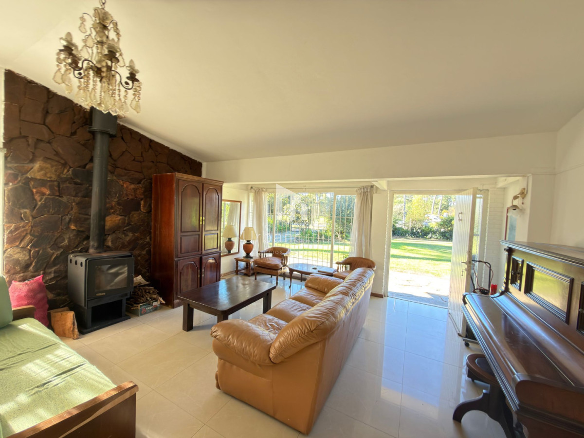 Casa en Venta de 3 dormitorios en parada 8 5