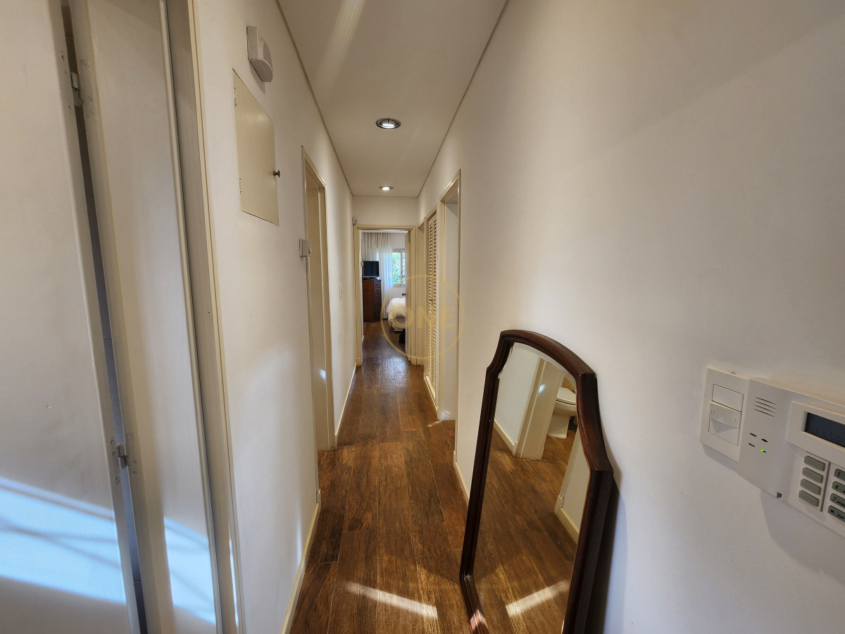 Casa ID.2135 - casa en barrio cantegril, un lugar para vivir y soñar 