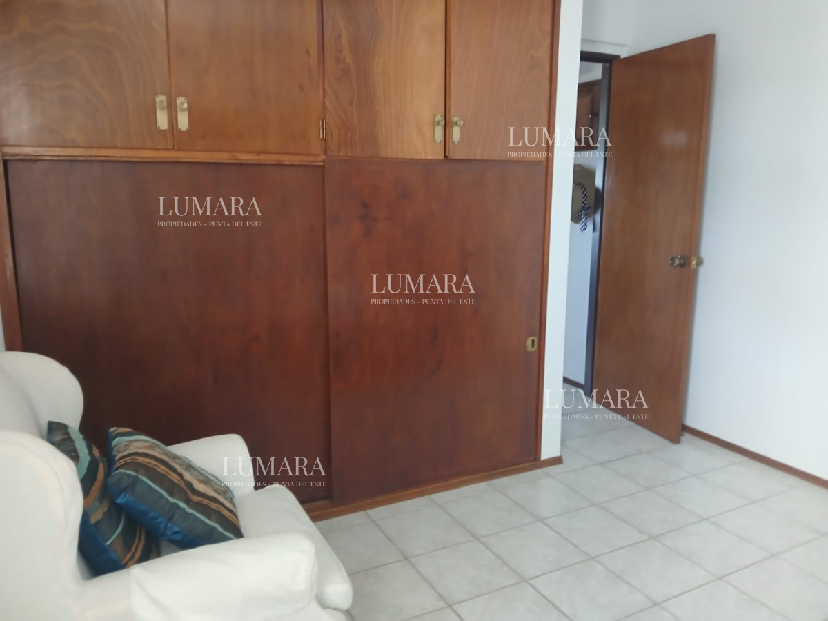 Apartamento ID.2947 - VENTA APTO PRIMERA LINEA MANSA 