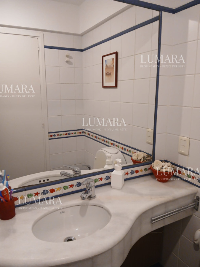 Apartamento ID.2947 - VENTA APTO PRIMERA LINEA MANSA 